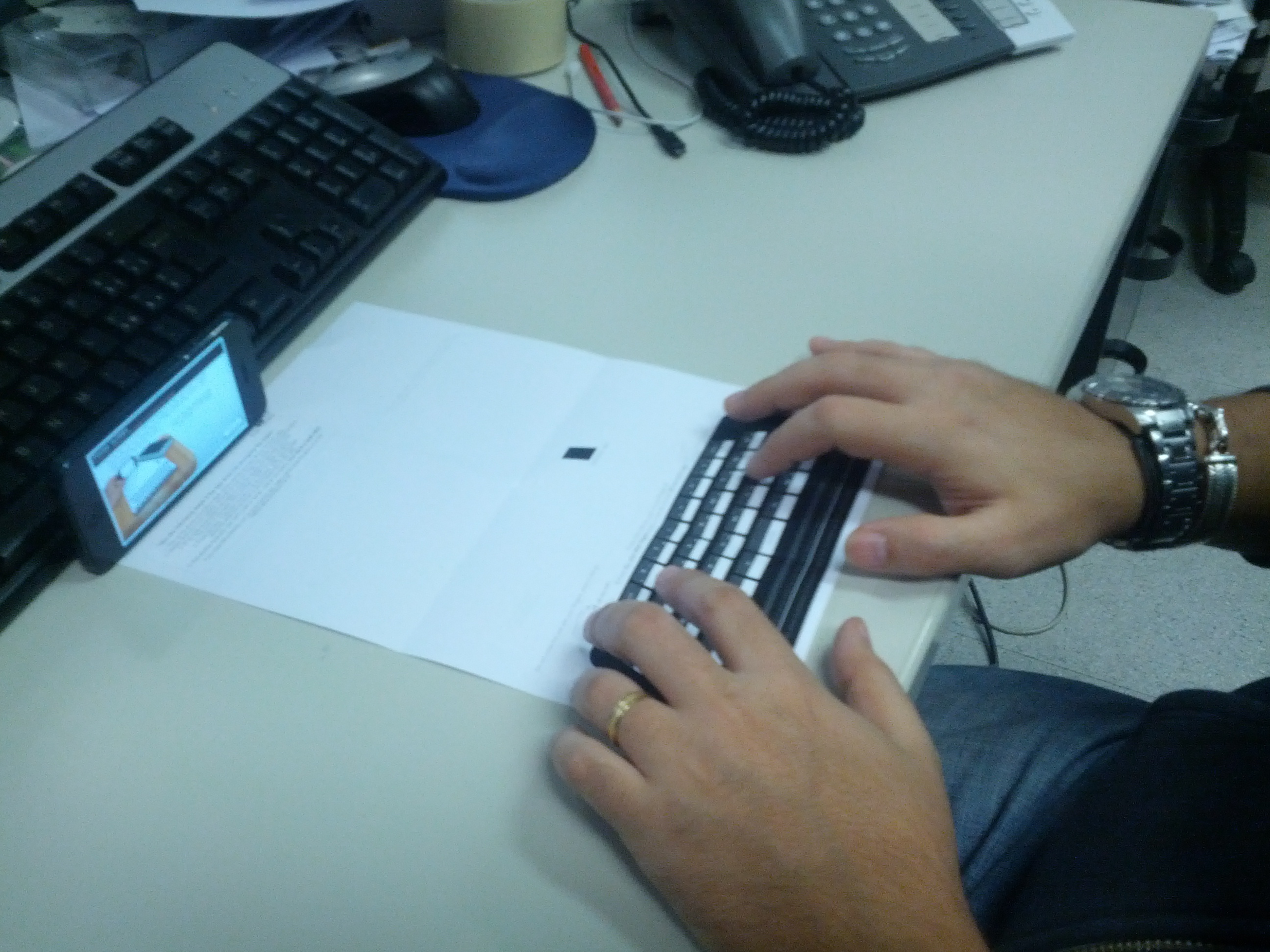keyboard (virtuale) esterna all'iphone
